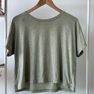 lululemon Cates Tee in Heathered Green